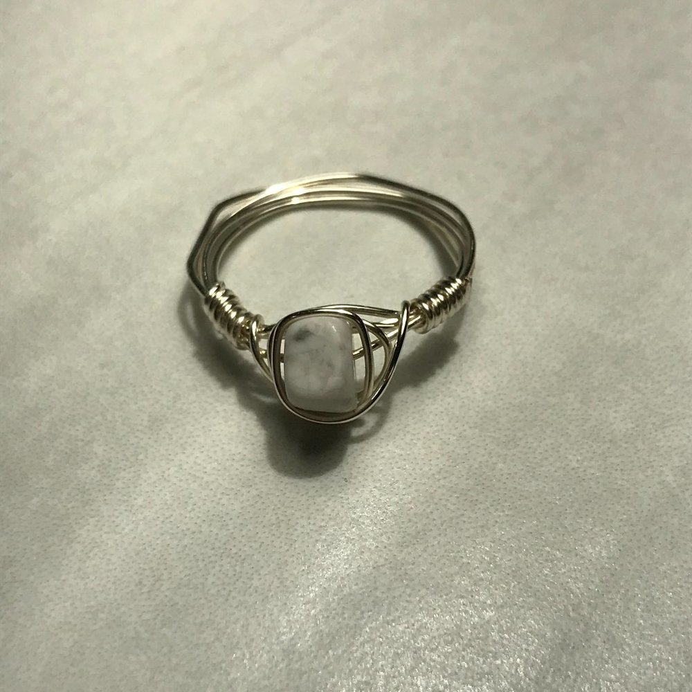 Howlite crystal wire ring